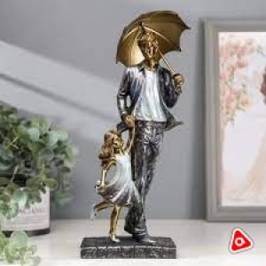 Сувенир полистоун "Папа с дочкой на прогулке под зонтом" /4838314