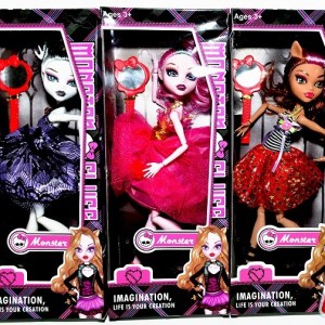 Кукла Jelena нарядная в коробке / 89018/89019